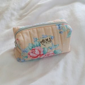TROUSSE DE TOILETTE MATELASSÉE_UPCYCLÉE